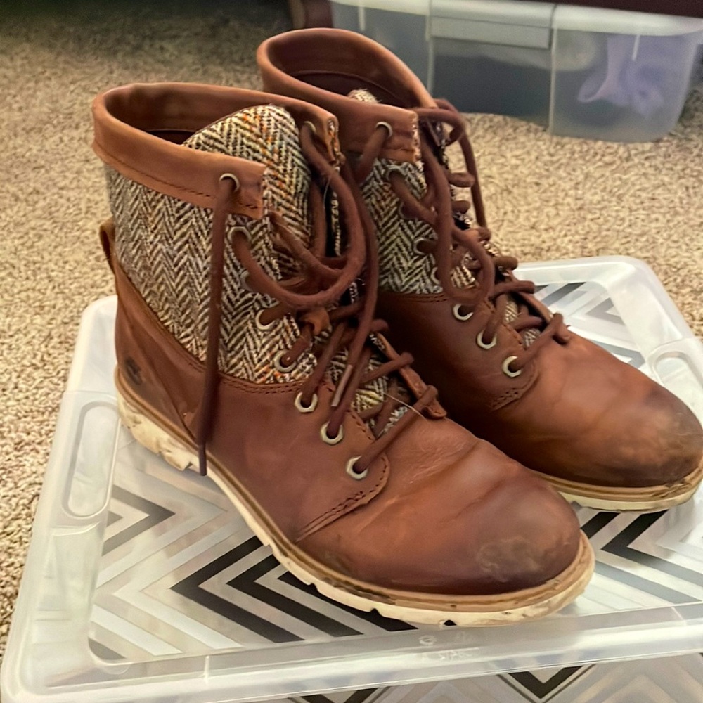 Size 8. Original womens timberlands